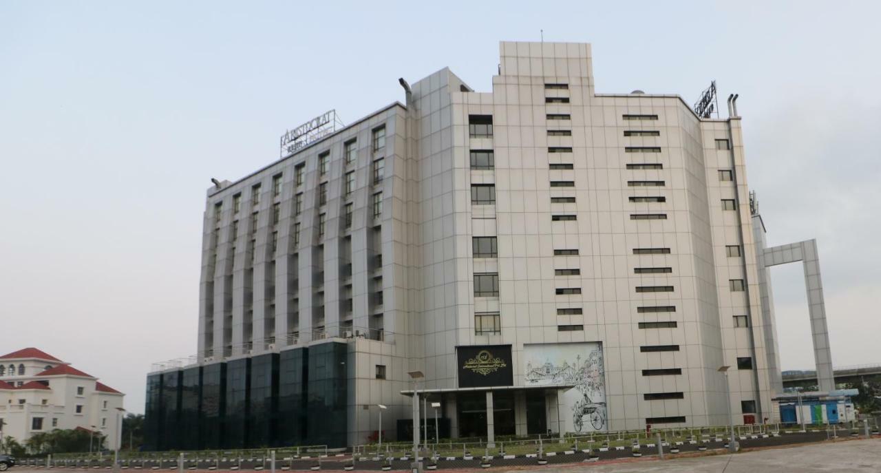 Aristocrat Hotel Колката Екстериор снимка